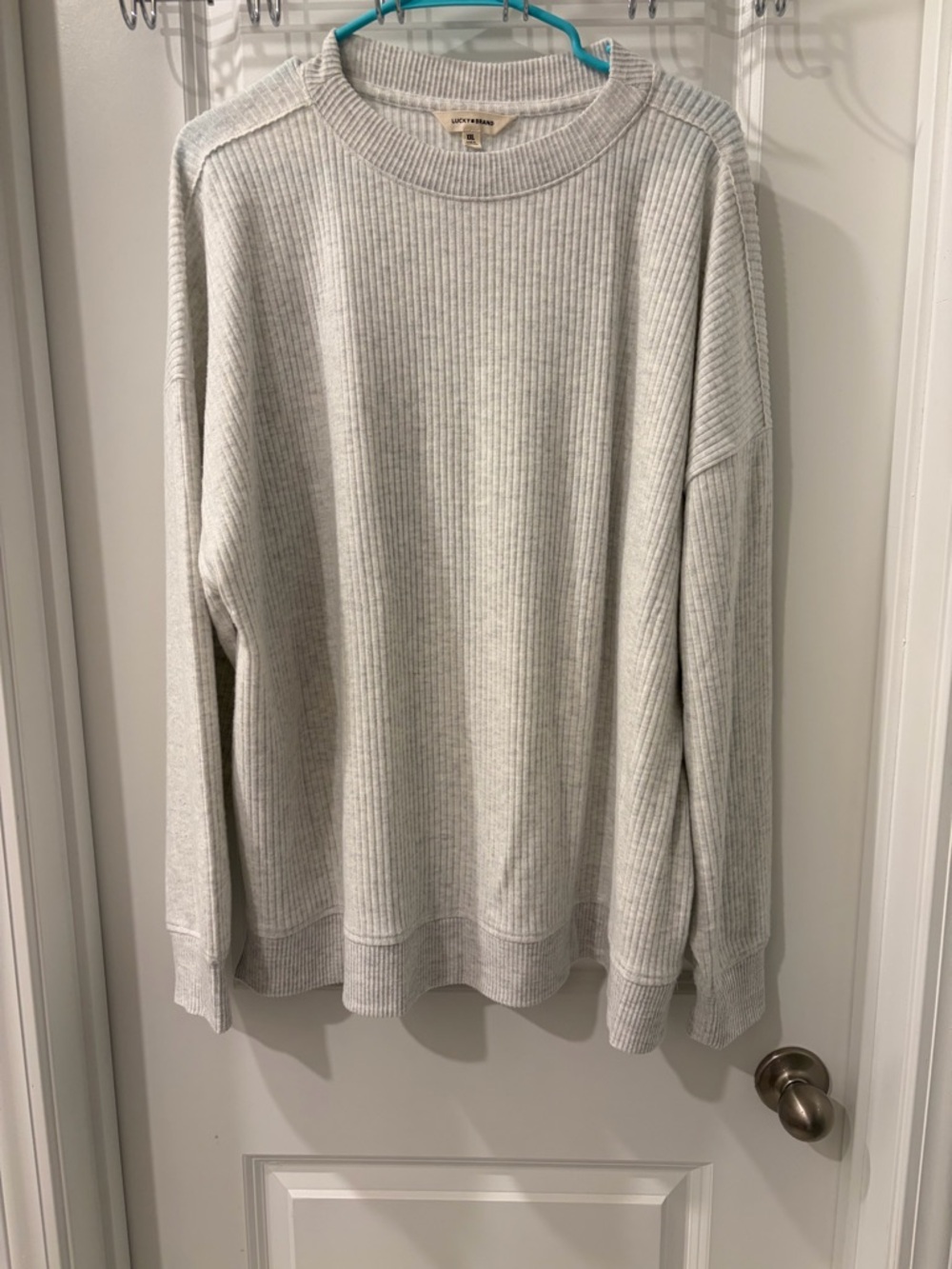 Lucky Brand Plus Size XXL, EUC, 
Gray pullover sweater